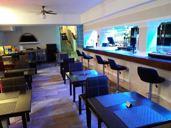 FUME bar and barbecue